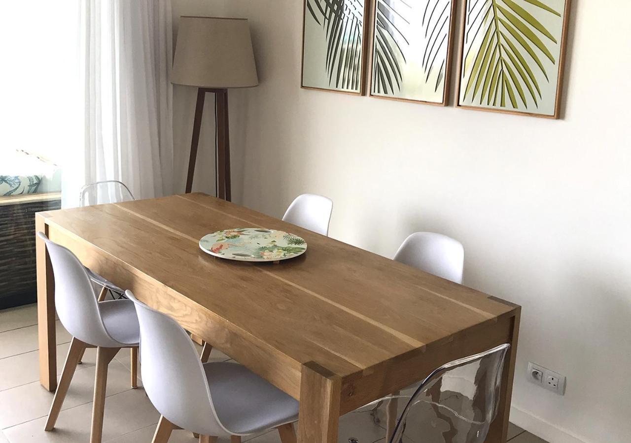 Apartment With A Sea View Roches Noires Esterno foto